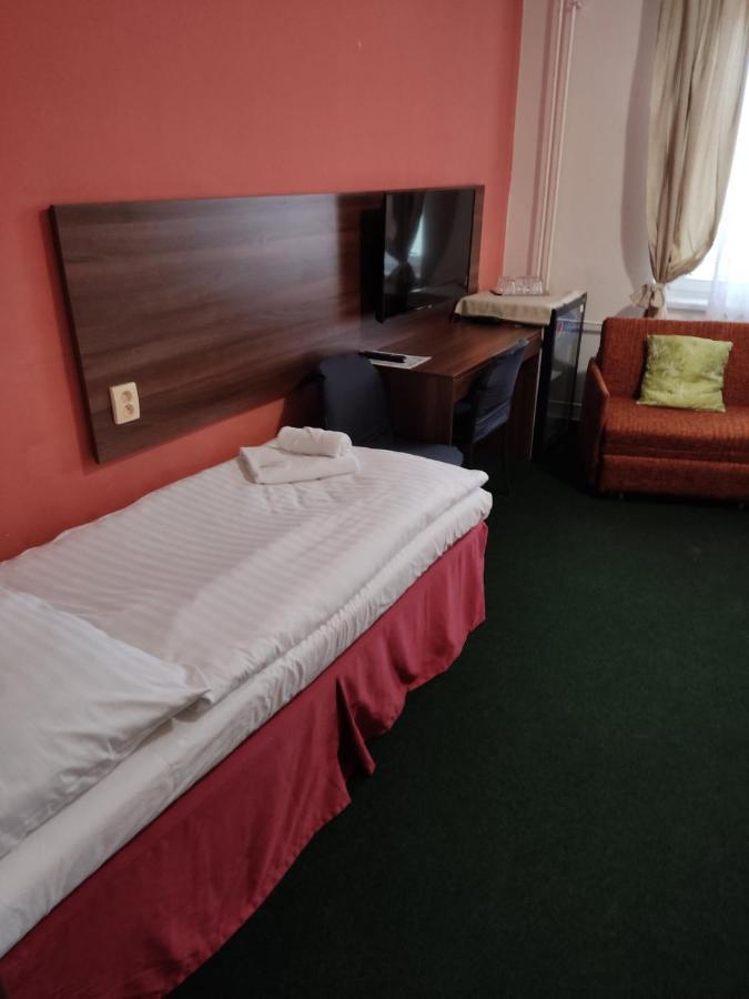 Hotel Formanka Hustopeče Buitenkant foto